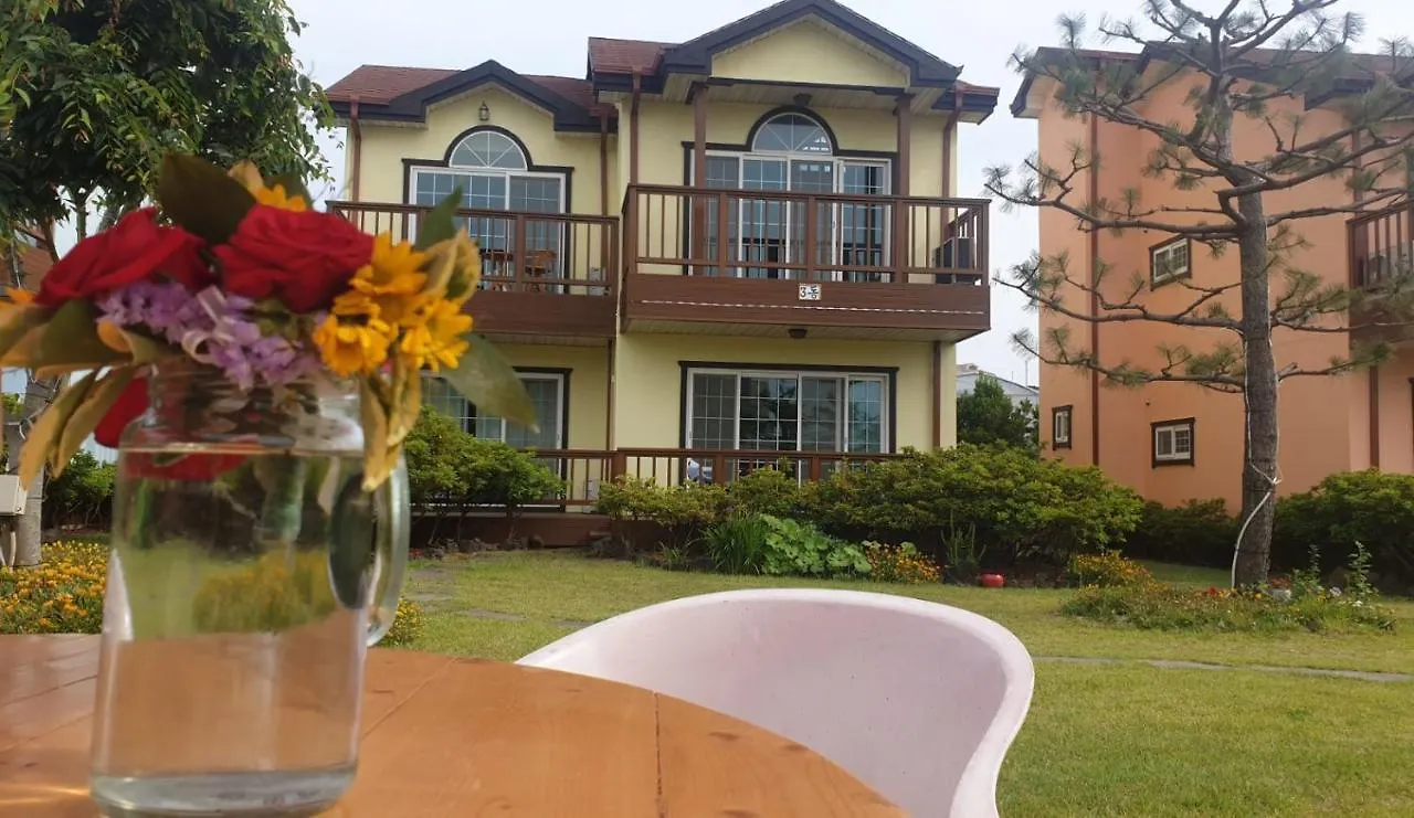 Jeju Time-Travel Pension 0*,